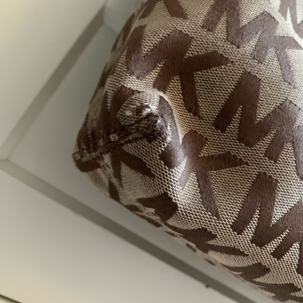Michael Kors pocketbook - Picture 4 of 5